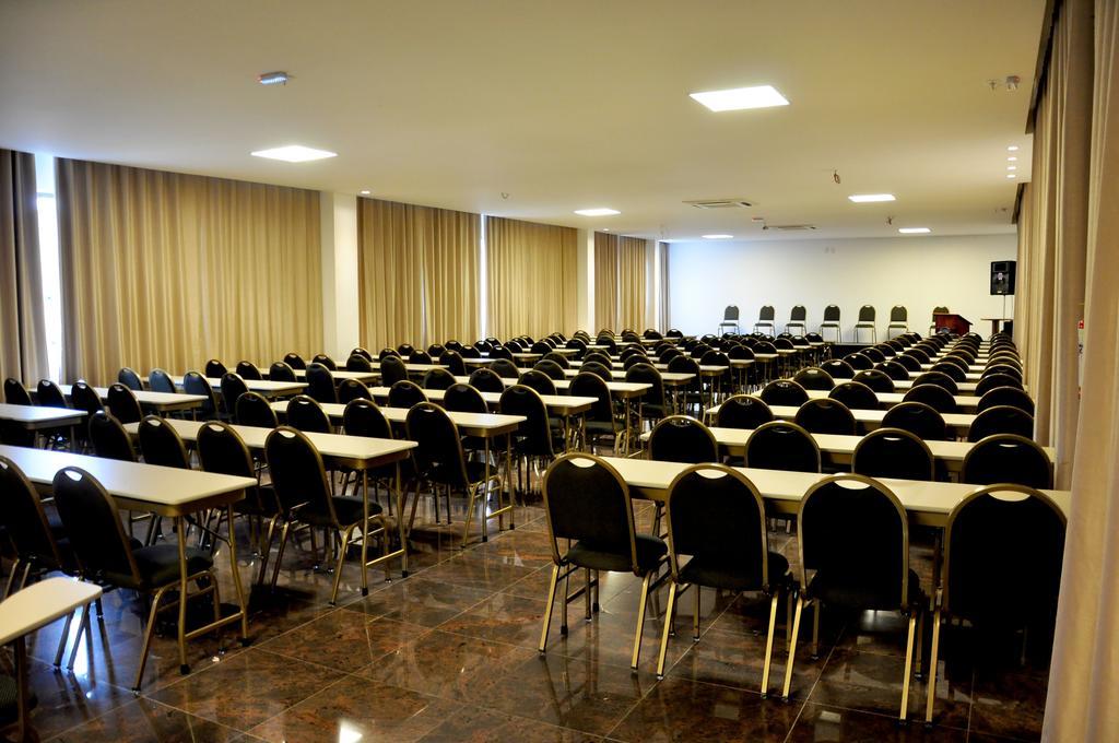 Gálatas Golden Hotel Patos de Minas Kültér fotó