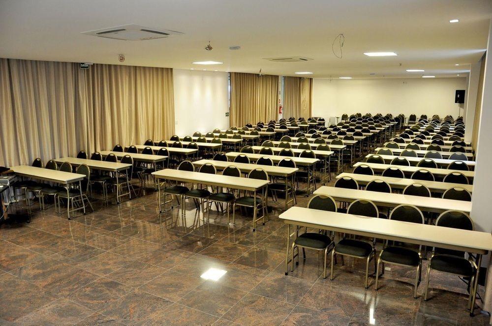 Gálatas Golden Hotel Patos de Minas Kültér fotó