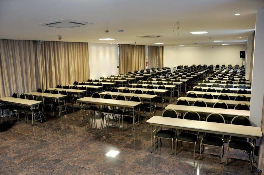 Gálatas Golden Hotel Patos de Minas Kültér fotó